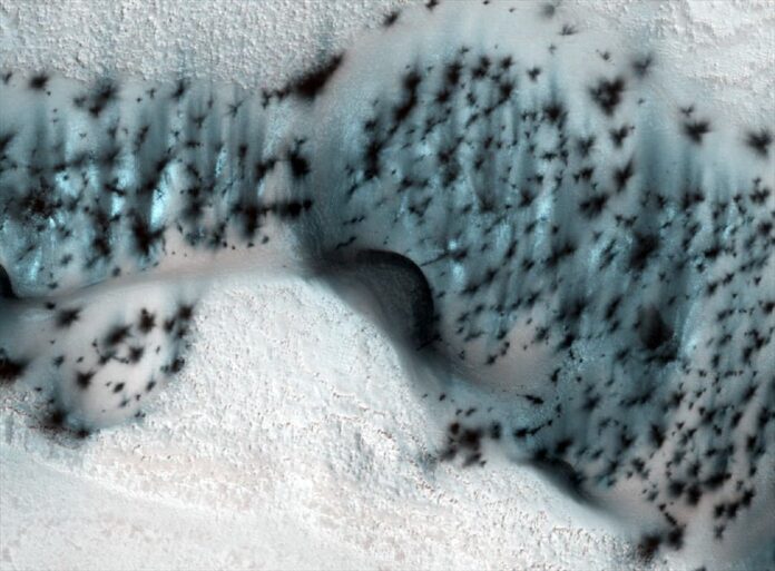 La bellezza dell'inverno su Marte